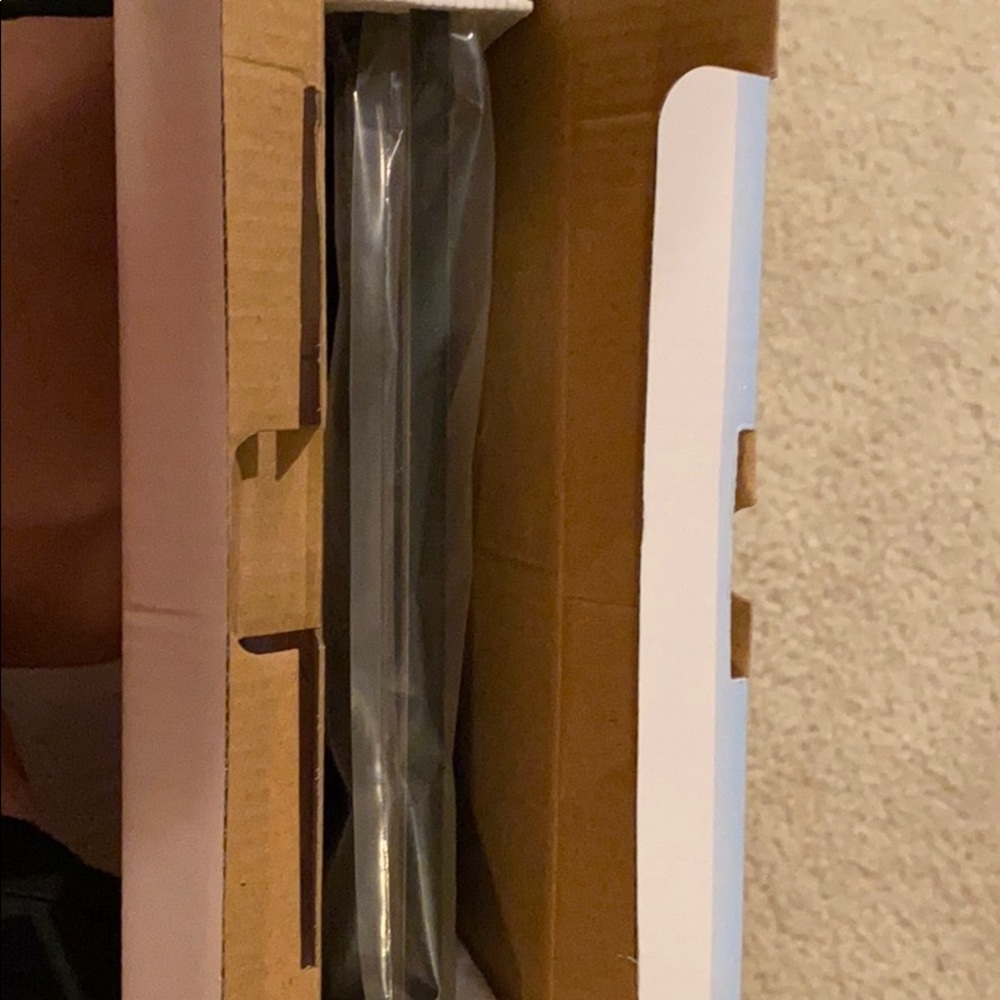 Electronic Bathroom Scale - Picture 2 of 4